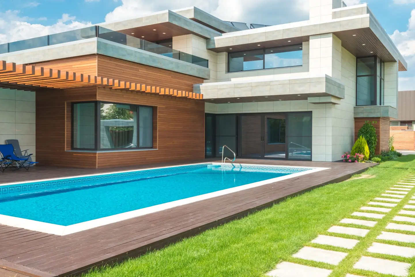Swimming pool built in Louth, NSW
